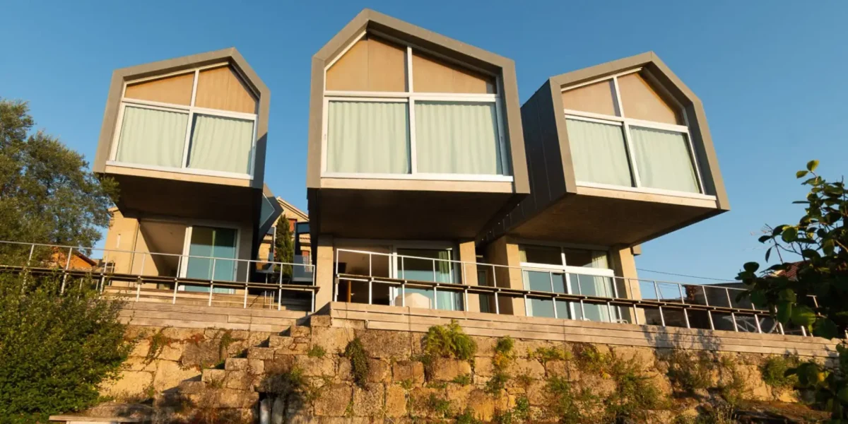 3-apartamentos-ardora-fachada-con-acceso-playa-lg